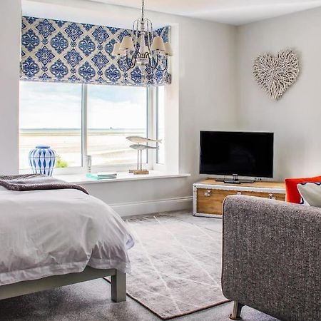 Seafront Apartment With Stunning Views 克利索普斯 外观 照片